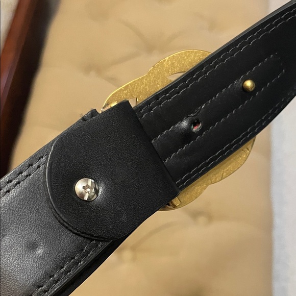 Gucci Black Leather Belt with Green and Red Web & Brass Double G Buckle - Picture 5 of 6